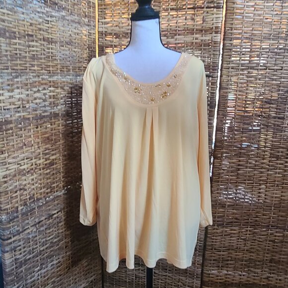 Susan Graver Liquid Knit Top 2X Women's Yellow Beaded Neckline 3/4 Sleeve - Picture 2 of 5